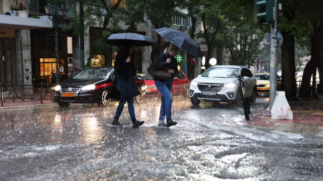 καιρός-επιμένουν-και-σήμερα-οι-βροχές-564063715