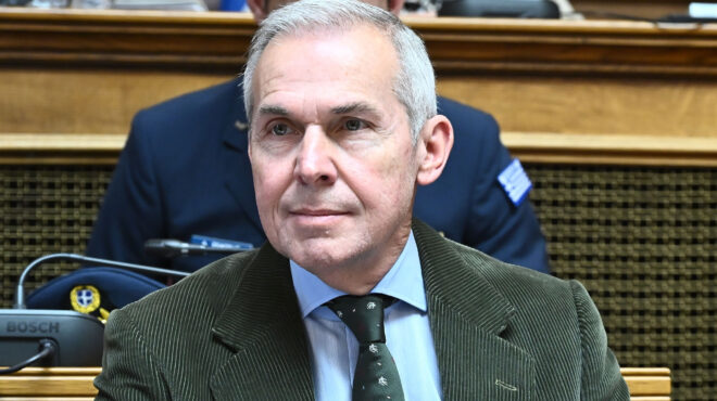 εντός-και-εκτός-ο-δαβάκης-και-οι-κτηνία-564066841