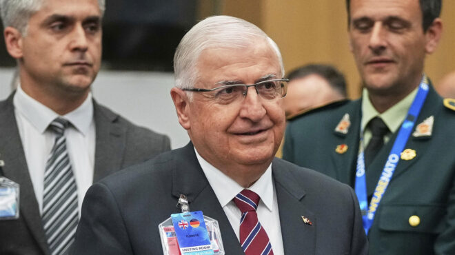 εντός-και-εκτός-γκιουλέρ-παρακολουθ-564057256