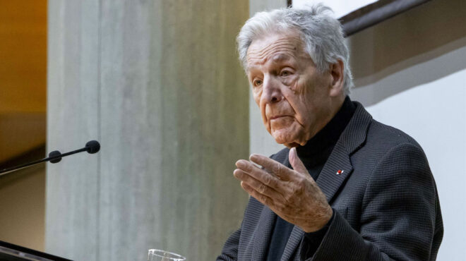 κώστας-γαβράς-στην-κ-το-σημείο-ζ-κα-564078970