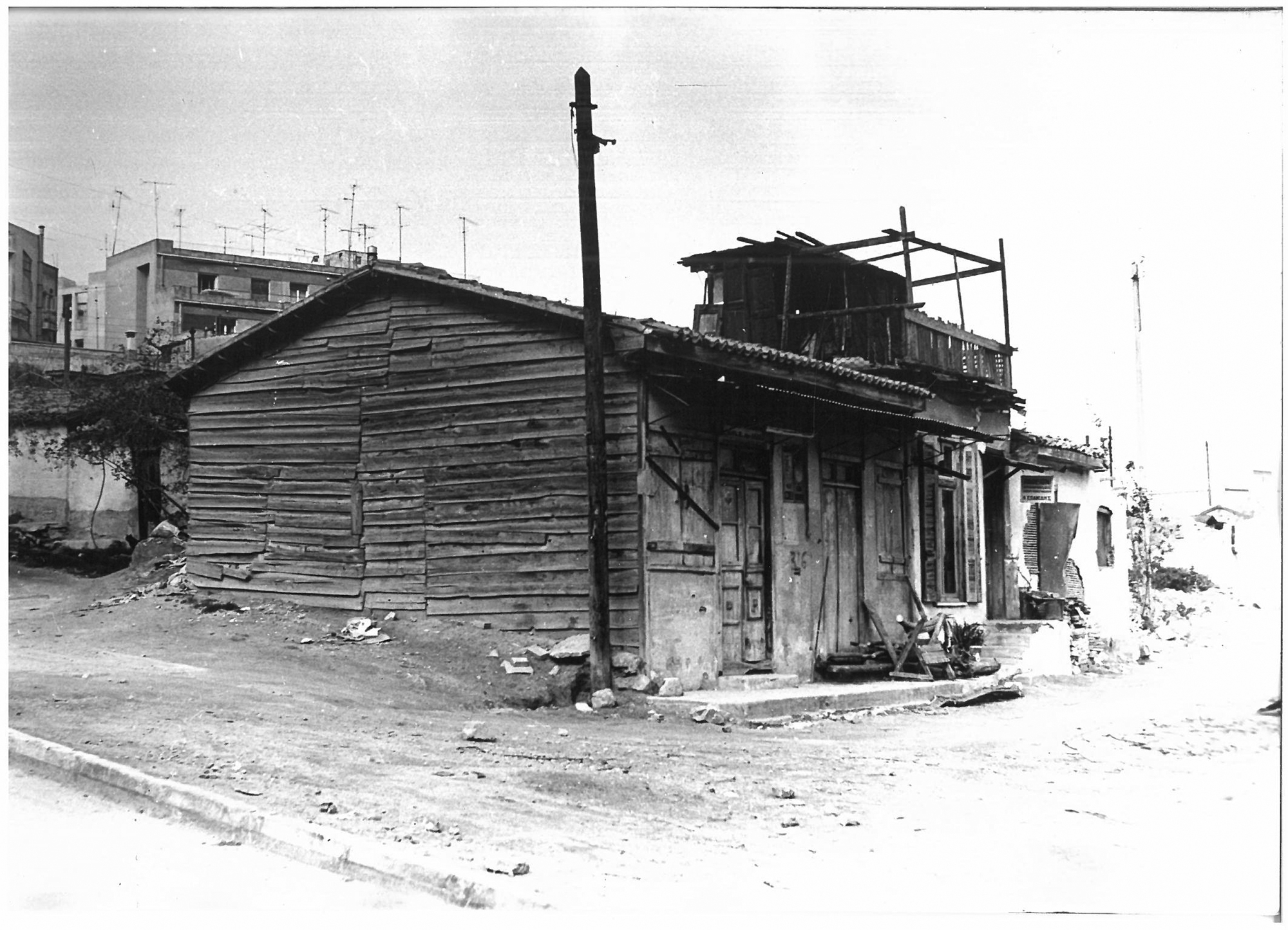 Η σιωπηλή κληρονομιά των προσφυγικών-2