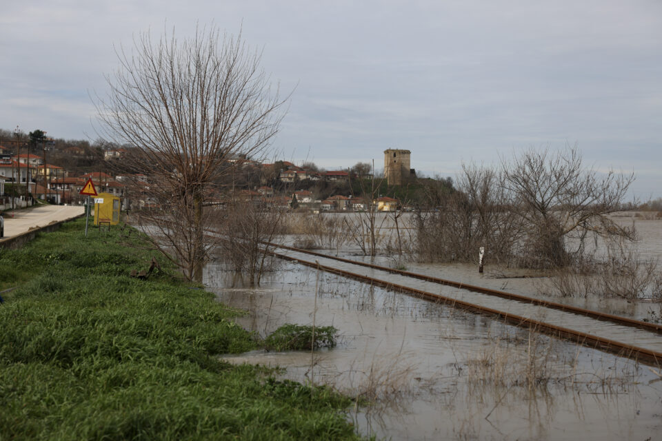 Η «Κ» στον Εβρο: Βλέπουν τα χωράφια τους να «πνίγονται» λίγους μήνες μετά τη σπορά-1