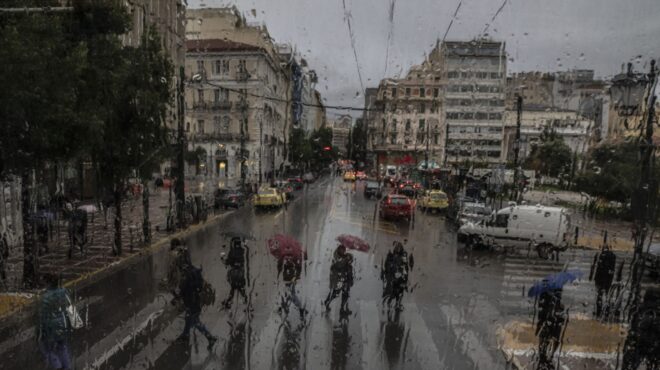 καιρός-σποραδικές-καταιγίδες-και-σήμ-564071833