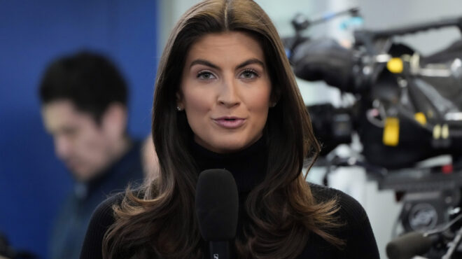 δεν-χαμογελάς-επειδή-ξέρεις-ότι-δεν-λ-564060772