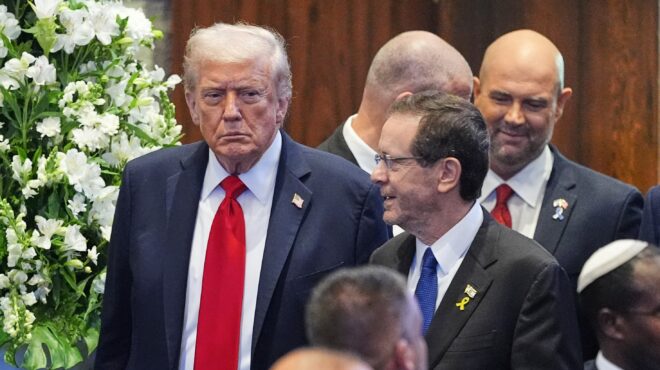 τραμπ-κατά-χέρτζογκ-θα-έπρεπε-να-ντρέ-564075877