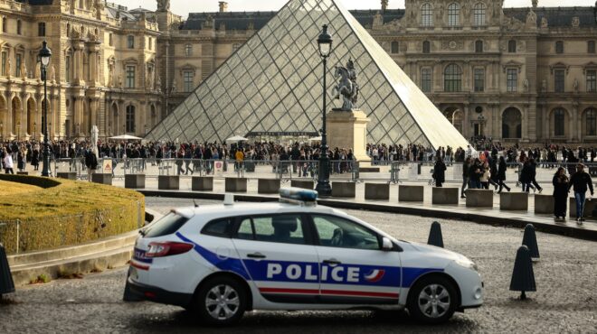 λούβρο-πλημμύρισε-λόγω-διαρροής-αίθο-564076360