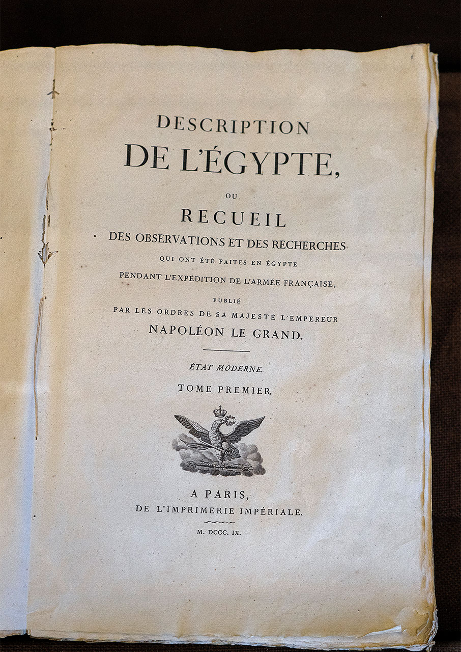 Χίος: Στους θησαυρούς της Βιβλιοθήκης Κοραή-5
