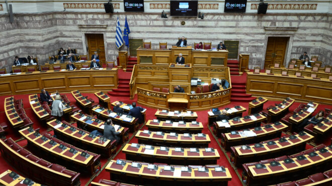 βουλή-ψηφίστηκε-το-νομοσχέδιο-για-τη-564062281