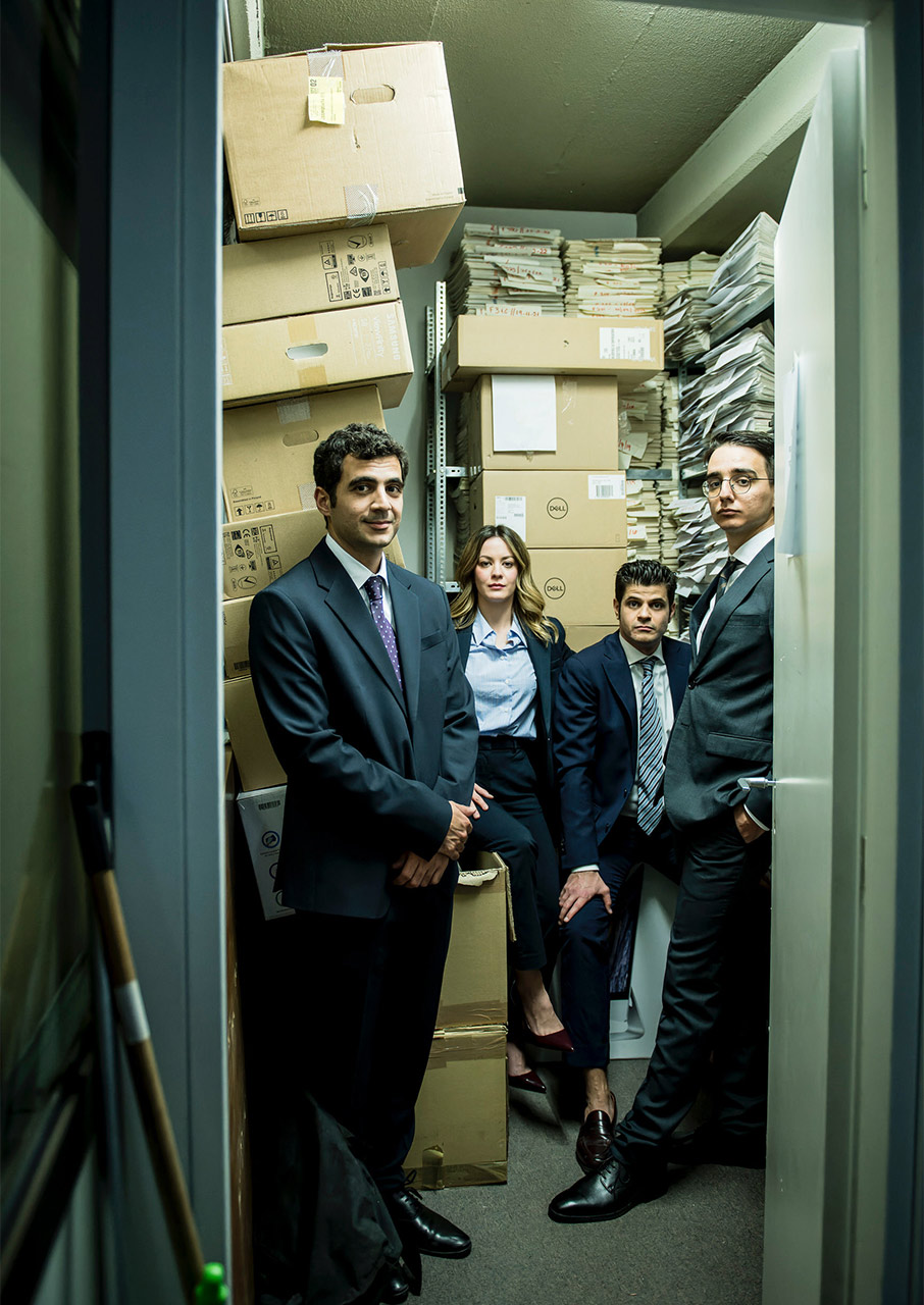 Μια παράσταση για τους θύτες και τα θύματα της εργασιακής ζωής-3