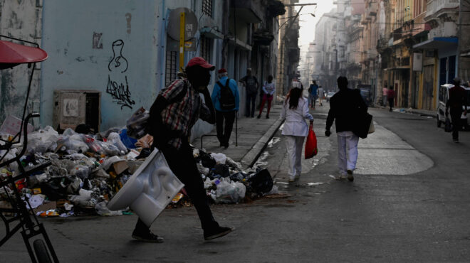 το-κρεμλίνο-εξετάζει-την-παροχή-βοήθε-564095605