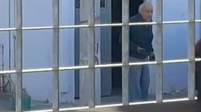 ρέντης-βίντεο-με-τον-85χρονο-να-κρατά-αε-564097642