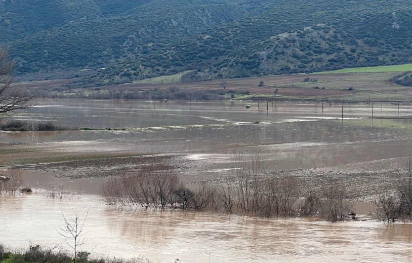 Λάρισα: Υπερχείλισε ο Πηνειός – Εκτεταμένες ζημιές σε αγροτικές εκτάσεις-3