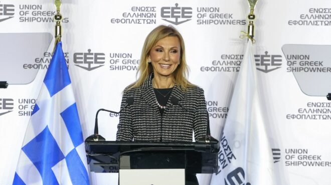 μελίνα-τραυλού-η-ελληνική-ναυτιλία-δύ-564060787