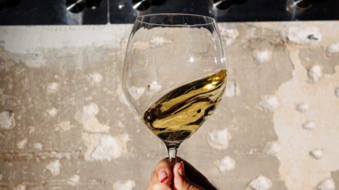 τι-κρασί-πίνουμε-με-τα-λαδερά-και-τα-όσπ-564064216