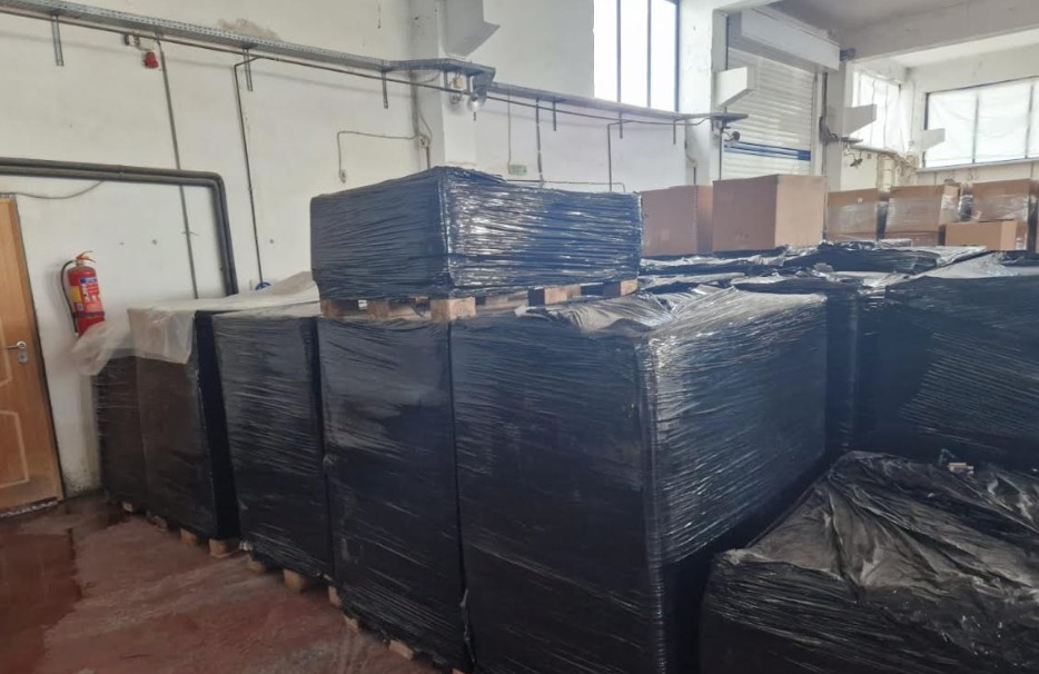 Κύκλωμα λαθρεμπορίας καπνού: Κατασχέθηκαν όπλα και χρήματα – 25 συλλήψεις-2