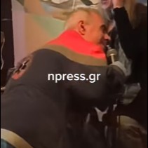 εδε-για-διασώστη-που-κλήθηκε-σε-κέντρο-564093865