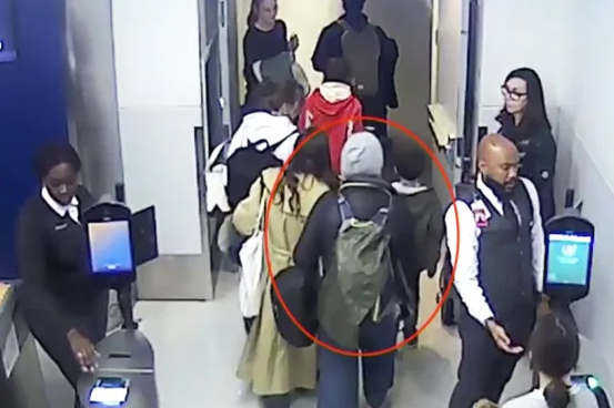 Εκανε για δεύτερη φορά υπερατλαντικό ταξίδι χωρίς εισιτήριο – Πώς ξεγέλασε τις αρχές-1