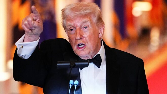 ηπα-ο-τραμπ-στέλνει-πλωτό-νοσοκομείο-σ-564091519