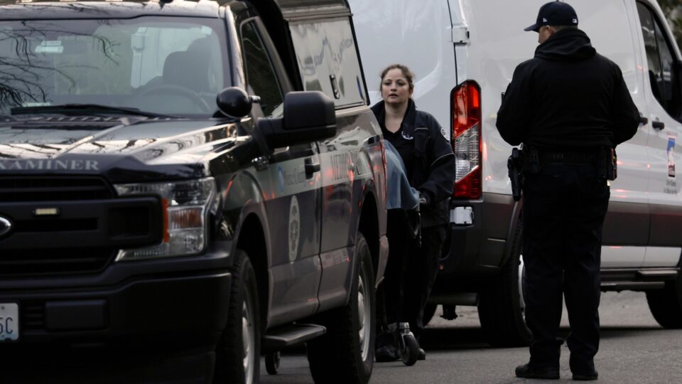 ΗΠΑ: Ανδρας σκότωσε τέσσερις με μαχαίρι πριν πέσει νεκρός-3