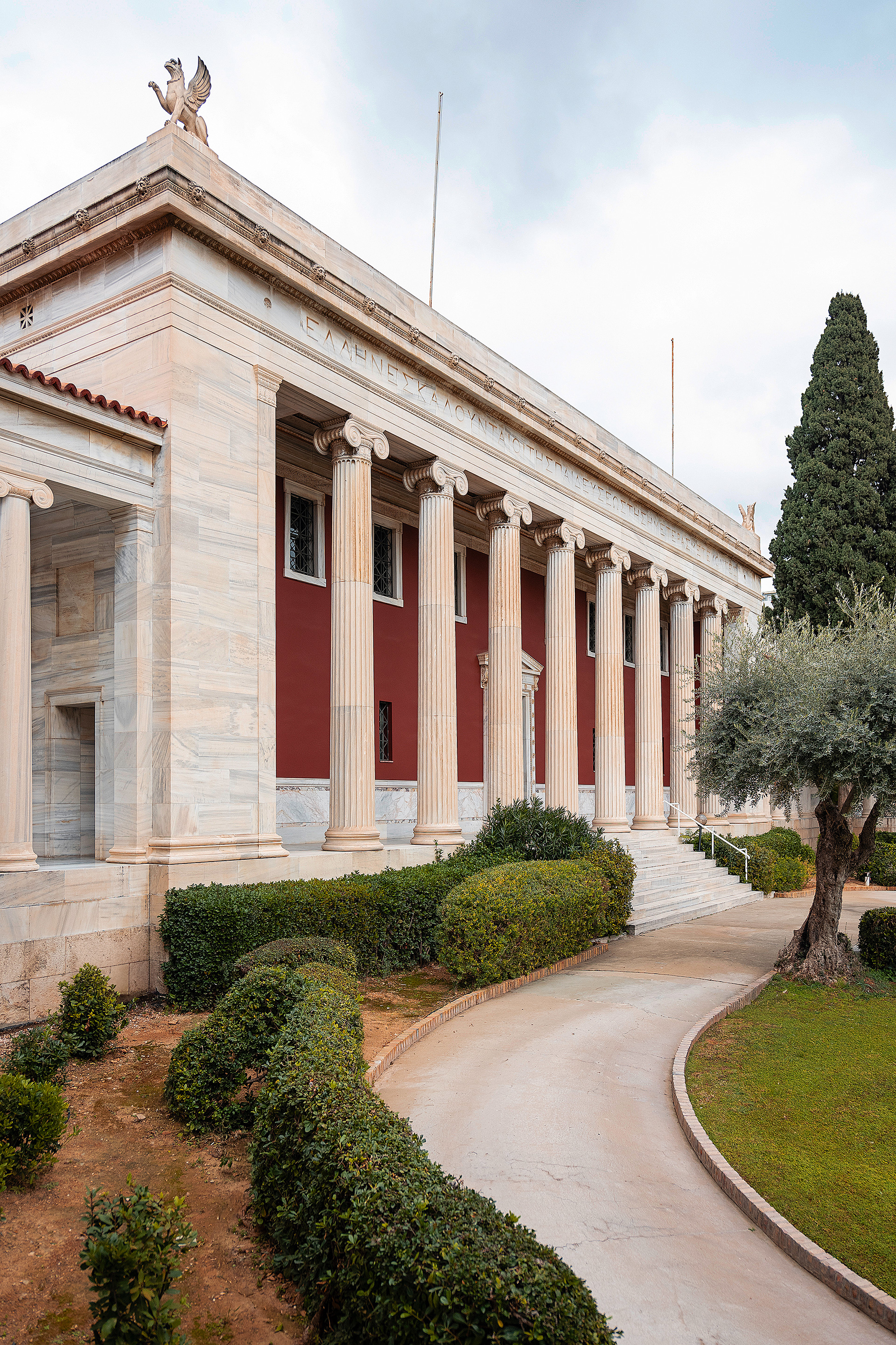 Σπάνια βιβλία & ανεκτίμητα αρχεία: Οι πολύτιμοι θησαυροί της Γενναδείου-1