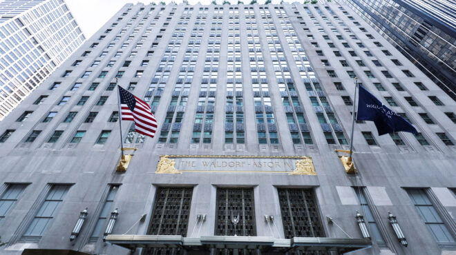 προς-πώληση-το-ιστορικό-waldorf-astoria-564075964