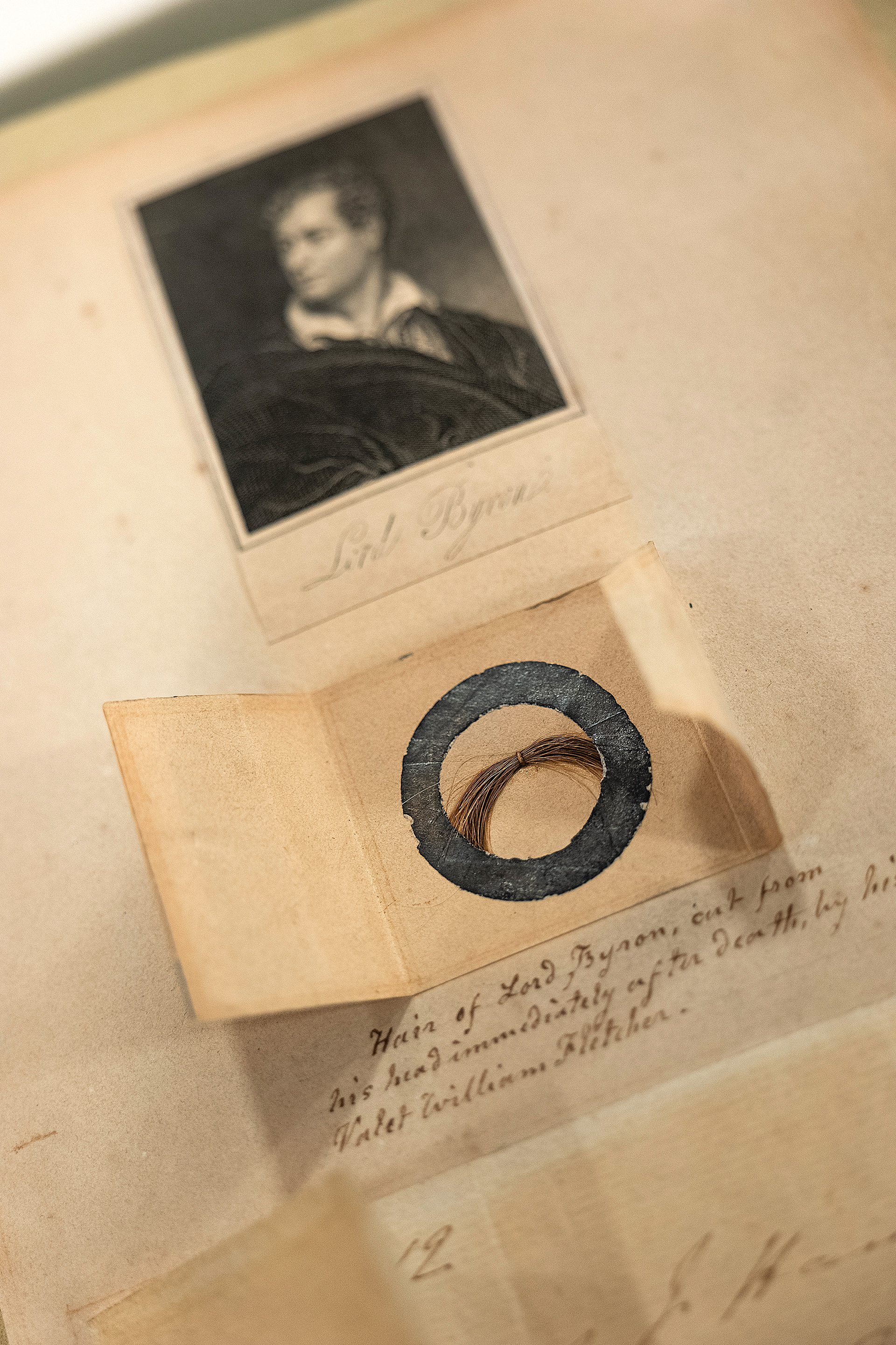 Σπάνια βιβλία & ανεκτίμητα αρχεία: Οι πολύτιμοι θησαυροί της Γενναδείου-6