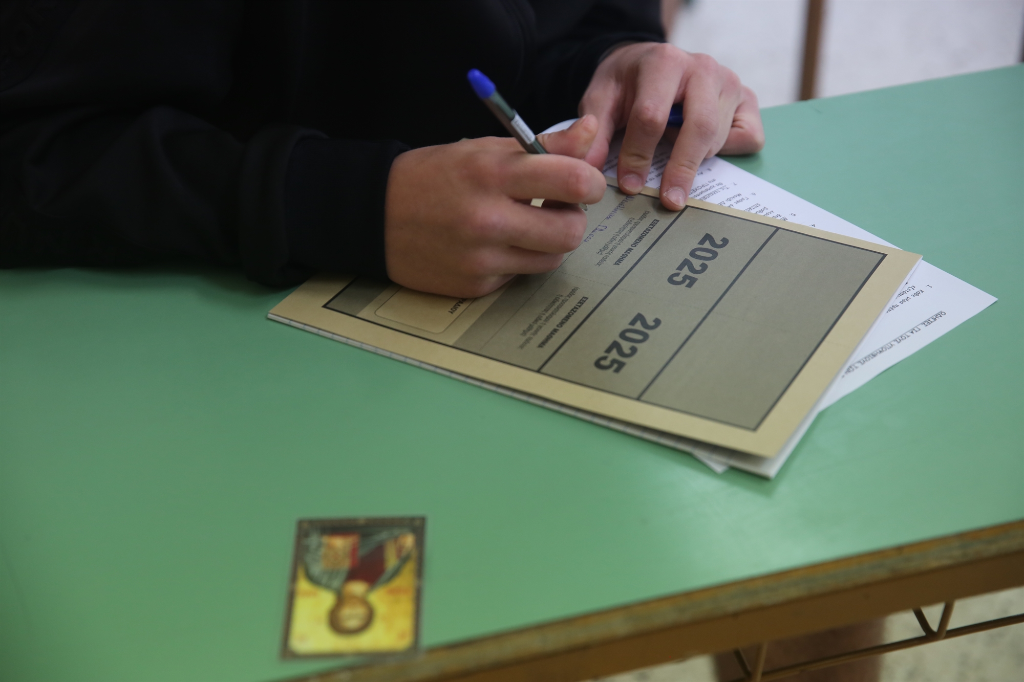 οι-6-άξονες-του-απολυτηρίου-564066127