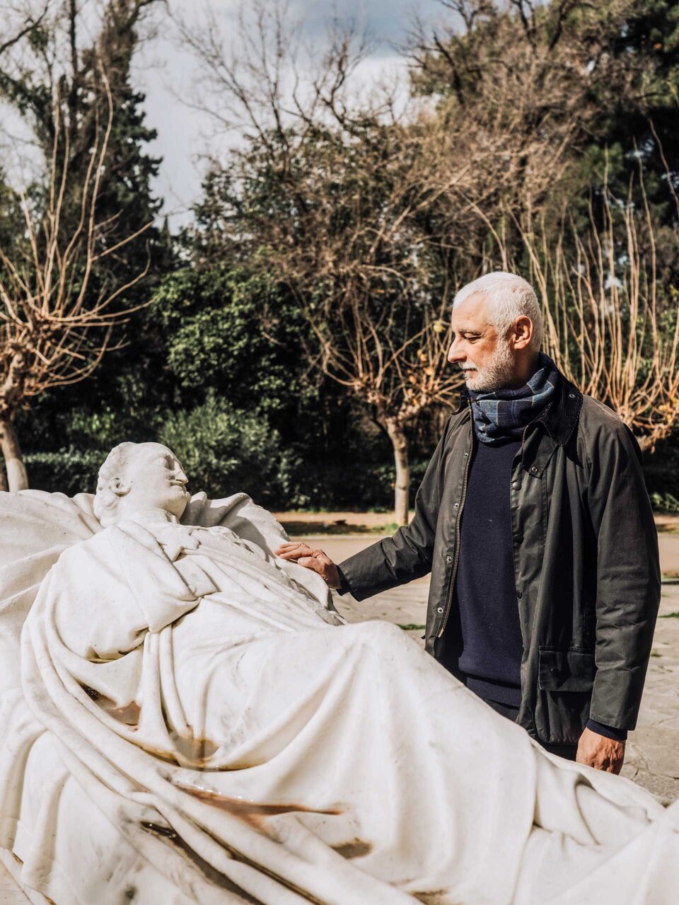 Ποιος έβαλε το γλυπτό εκεί;-3