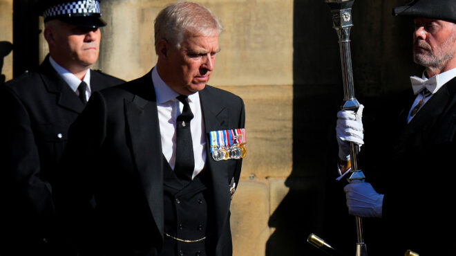 σύλληψη-αντριου-σκιές-στο-παλάτι-απ-564086299