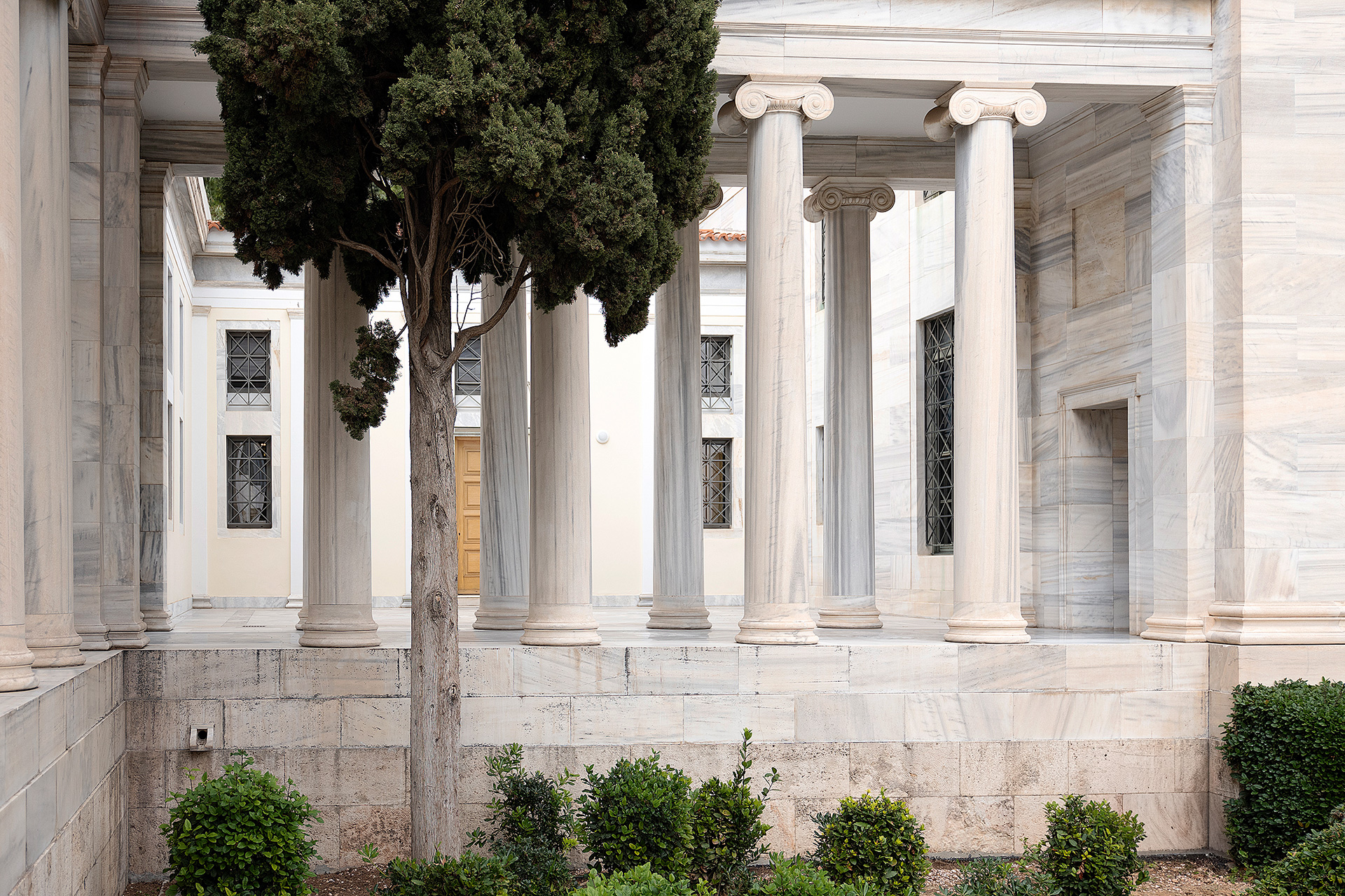 Σπάνια βιβλία & ανεκτίμητα αρχεία: Οι πολύτιμοι θησαυροί της Γενναδείου-9