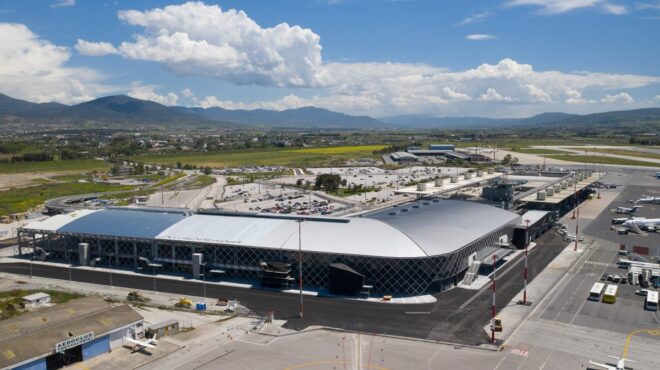 ενισχύονται-με-νέα-δρομολόγια-τα-περι-564077596