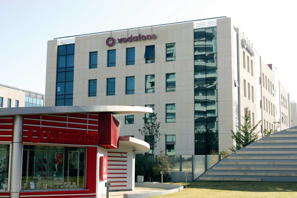 Δύσκολη η μάχη στην αγορά τηλεπικοινωνιών-1