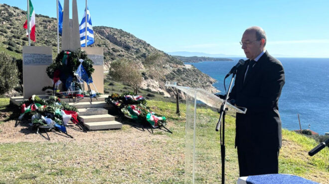 συγκινητική-τελετή-για-τους-4-000-ιταλούς-564072214