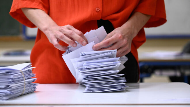 εντός-και-εκτός-η-ψήφος-των-αποδήμων-κα-564094741