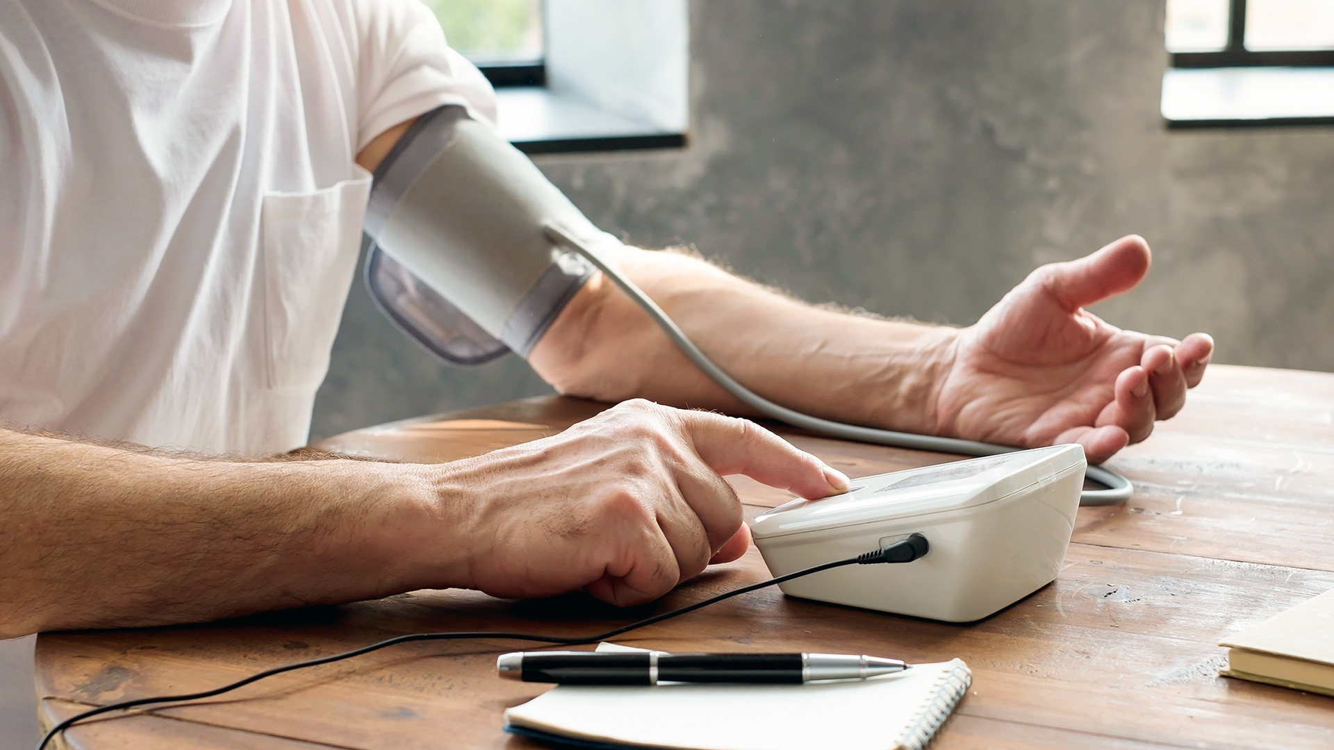 Πώς να χρησιμοποιήσετε τις συσκευές κατ’ οίκον παρακολούθησης της υγείας-1