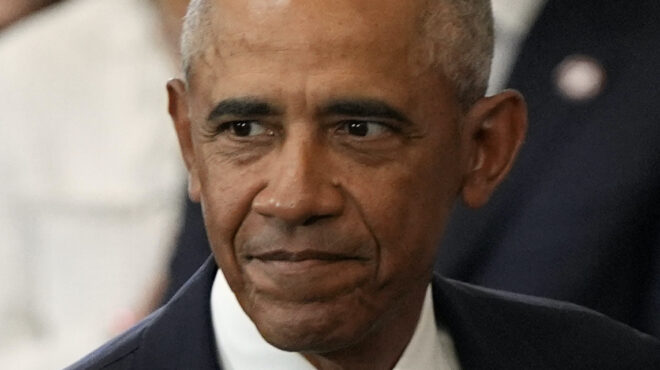 μπαράκ-ομπάμα-ευπρέπειες-564085303