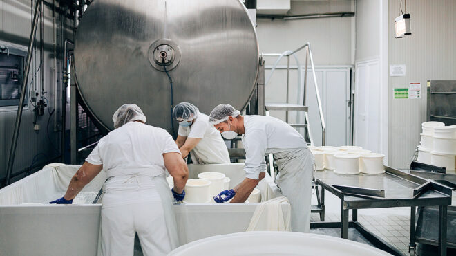 φρένο-σε-παράνομες-ελληνοποιήσεις-564055036