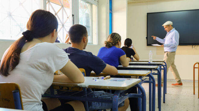 σχολείο-μαθήματα-για-το-εθνικό-απολ-564095002