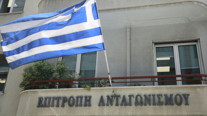 στο-μικροσκόπιο-η-hellenic-train-564075922