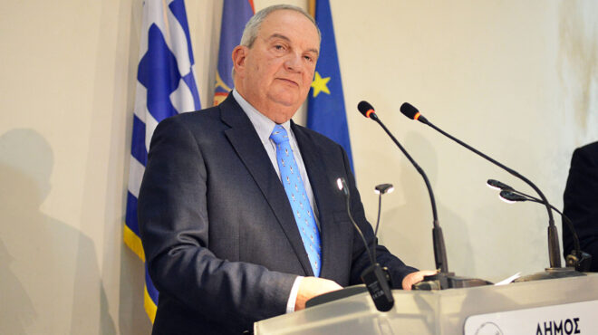 σοβαρή-αιχμή-καραμανλή-για-τη-διαγραφ-564057223