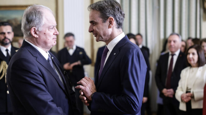 ο-κρυφός-διπολισμός-564102460