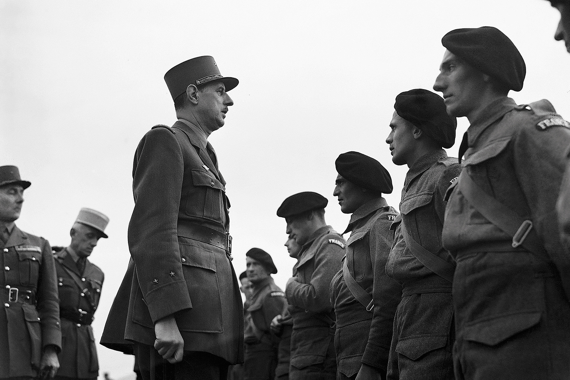 Οι πρόθυμοι συνεργάτες των ναζί, οι μαύρες σελίδες πνευματικών ανθρώπων και ο Σαρλ ντε Γκωλ-1