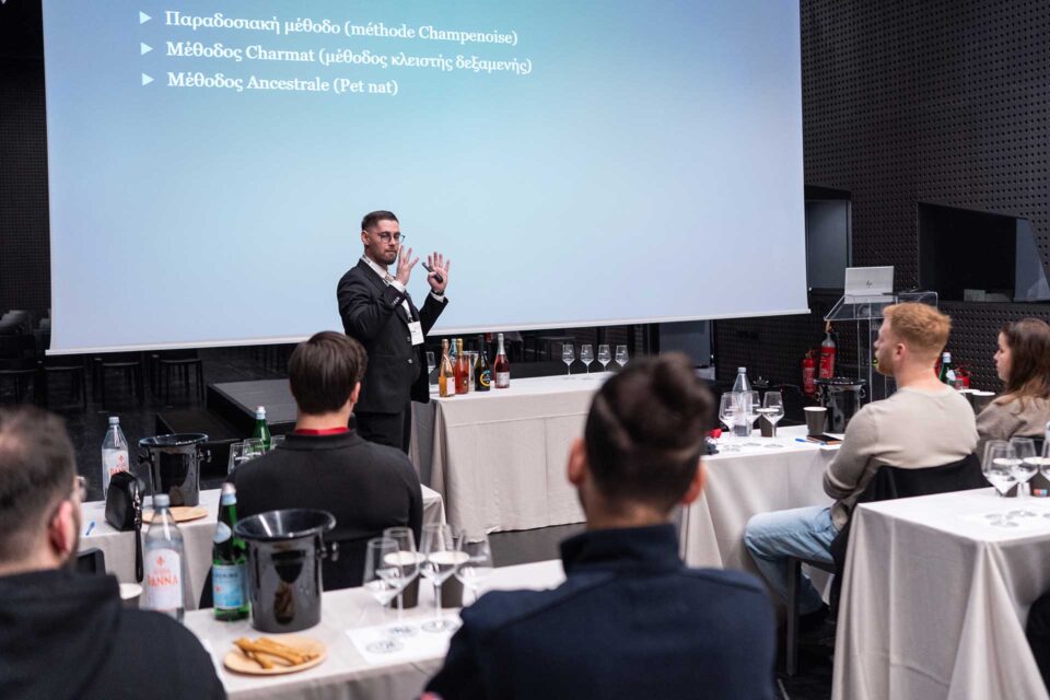 Τι μάθαμε για τα ελληνικά αφρώδη του Βορρά από το masterclass του Γιώργου Ζερβογιάννη στα ΒορΟινά-2