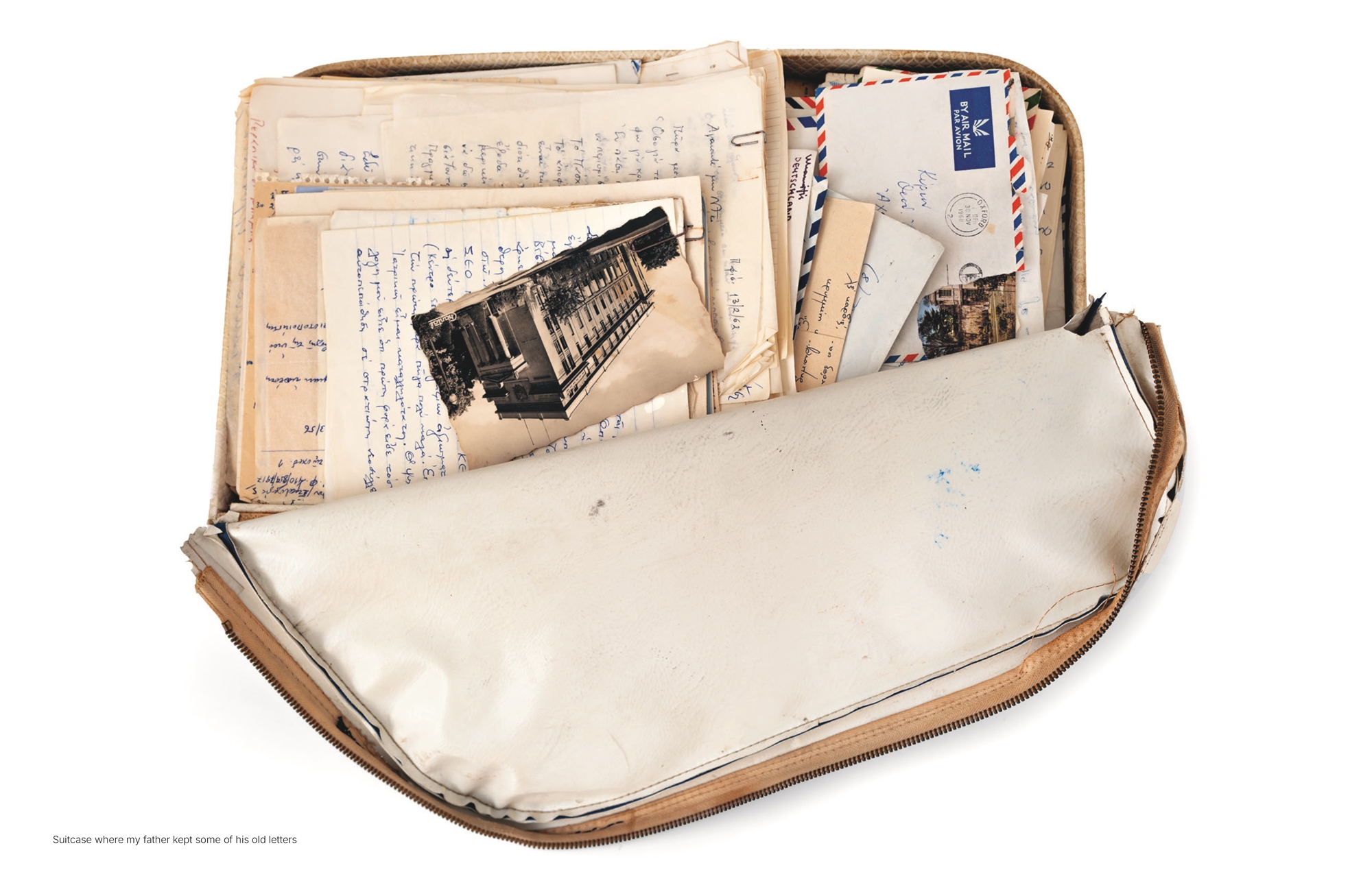 «Καμία φωτογραφία δεν μπορεί να καταγράψει εκείνη τη φρίκη»-11