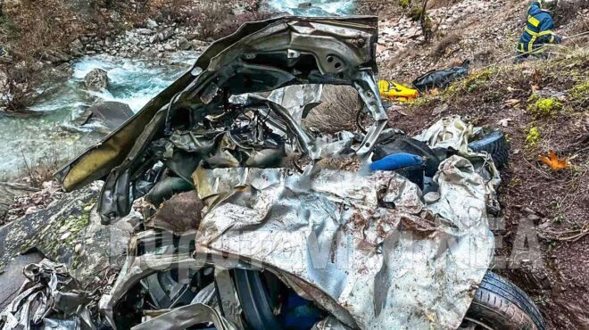 ευρυτανία-ι-χ-έπεσε-σε-γκρεμό-300-μέτρων-564068080