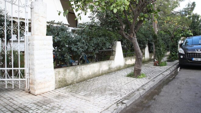 τραγωδία-στην-ελευσίνα-στριμώχθηκε-564070636