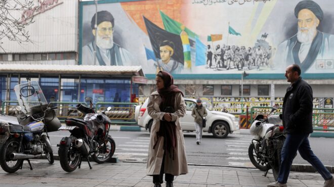 από-τη-ριβιέρα-της-μέσης-ανατολής-στ-564071362