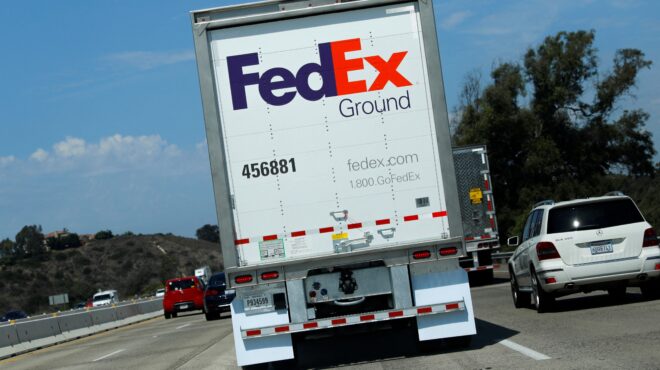 ηπα-η-fedex-κατέθεσε-αγωγή-για-να-της-επιστρ-564092854
