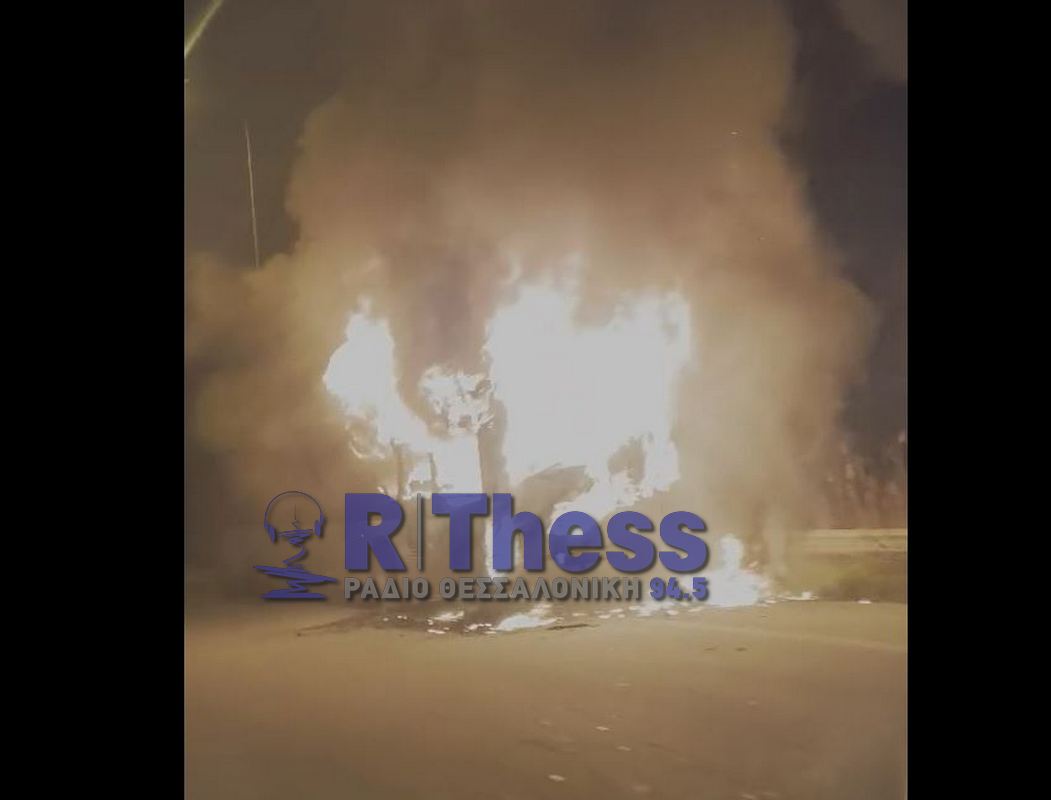 Θεσσαλονίκη: Φωτιά σε αστικό λεωφορείο – Σώοι επιβάτες και οδηγός-1