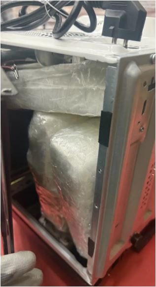 Θεσσαλονίκη: Εκρυβαν τρία κιλά κοκαΐνης σε φούρνο μικροκυμάτων – Τρεις συλλήψεις-1